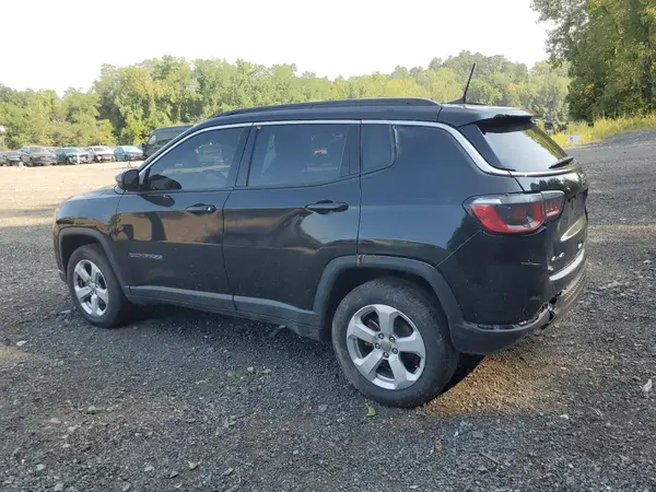 3C4NJDBB2JT245847 2018 JEEP COMPASS - Image 2