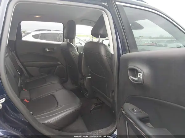 3C4NJDBB2JT252474 2018 JEEP COMPASS - Image 8