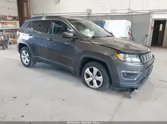3C4NJDBB2JT255990 2018 JEEP COMPASS