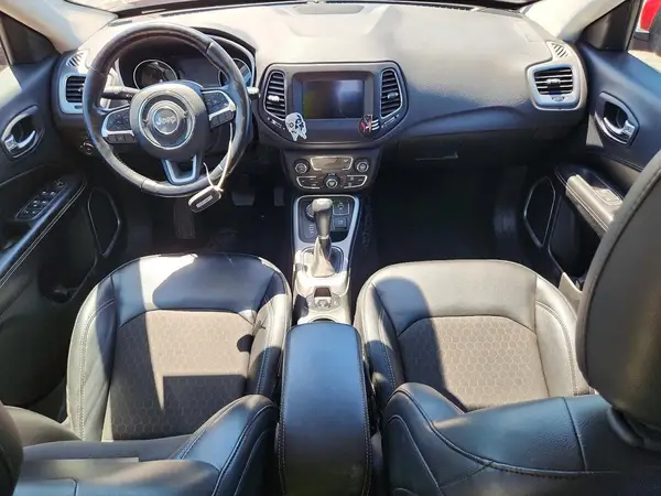 3C4NJDBB2JT256766 2018 JEEP COMPASS - Image 8
