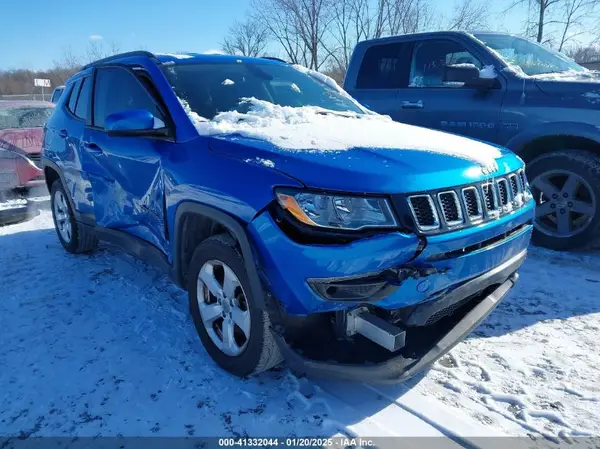 3C4NJDBB2JT270277 2018 JEEP COMPASS - Image 1