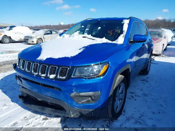 3C4NJDBB2JT270277 2018 JEEP COMPASS - Image 2