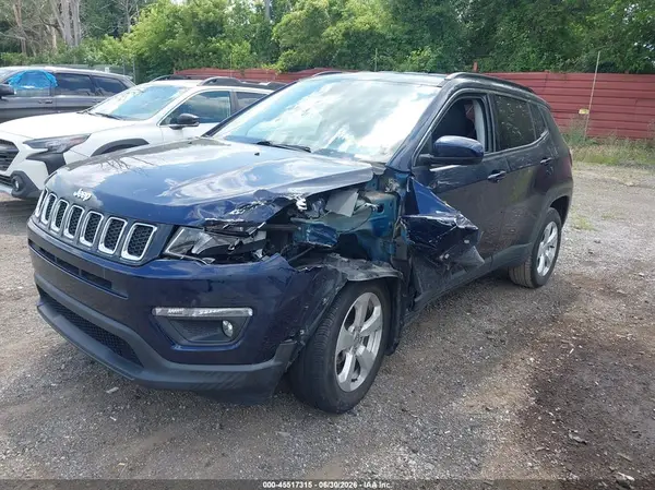 3C4NJDBB2JT270294 2018 JEEP COMPASS - Image 2