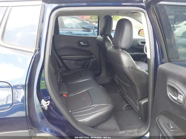 3C4NJDBB2JT270294 2018 JEEP COMPASS - Image 8