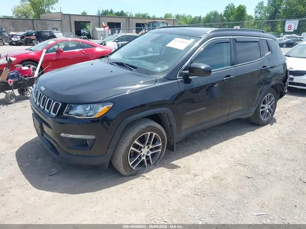 3C4NJDBB2JT280548 2018 JEEP COMPASS - Image 2