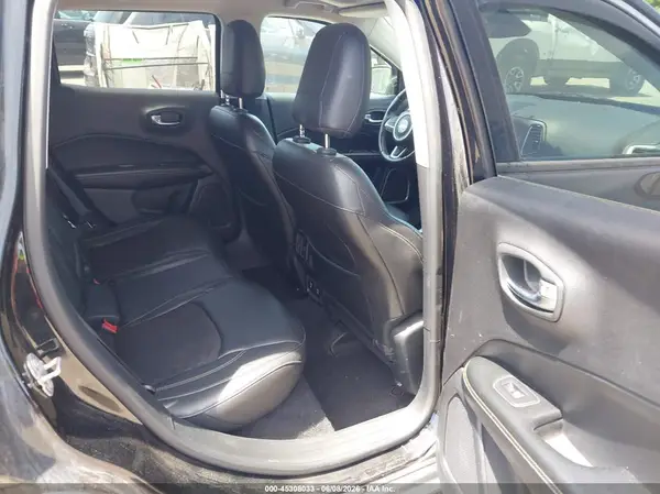 3C4NJDBB2JT280548 2018 JEEP COMPASS - Image 8