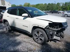 3C4NJDBB2JT281182 2018 JEEP COMPASS