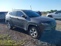 3C4NJDBB2JT283644 2018 JEEP COMPASS