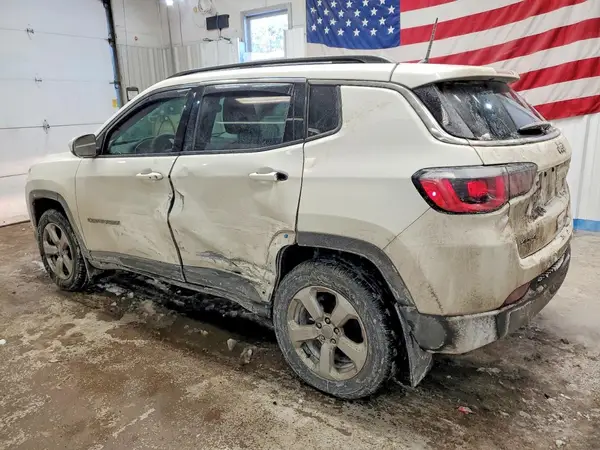 3C4NJDBB2JT290853 2018 JEEP COMPASS - Image 2