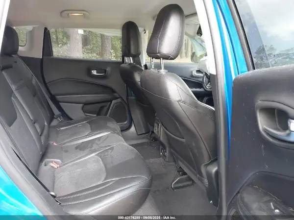 3C4NJDBB2JT299195 2018 JEEP COMPASS - Image 8