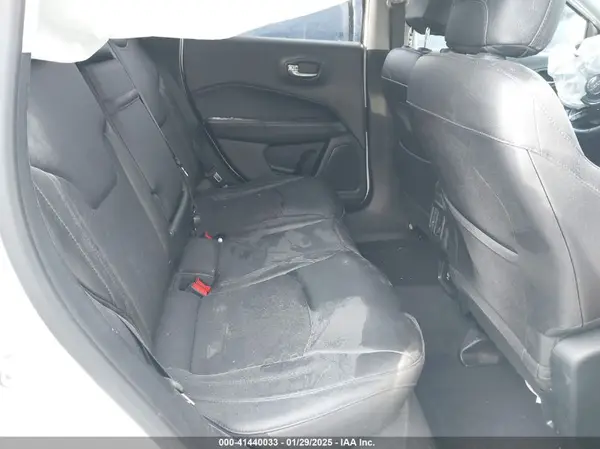 3C4NJDBB2JT301608 2018 JEEP COMPASS - Image 8