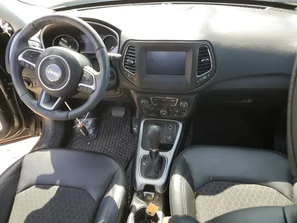 3C4NJDBB2JT314259 2018 JEEP COMPASS - Image 8