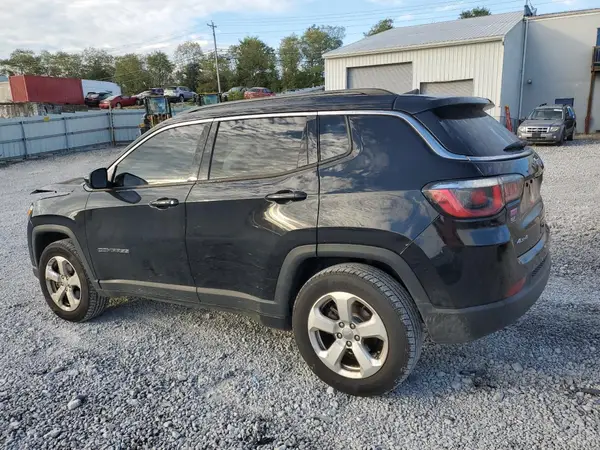3C4NJDBB2JT315850 2018 JEEP COMPASS - Image 2