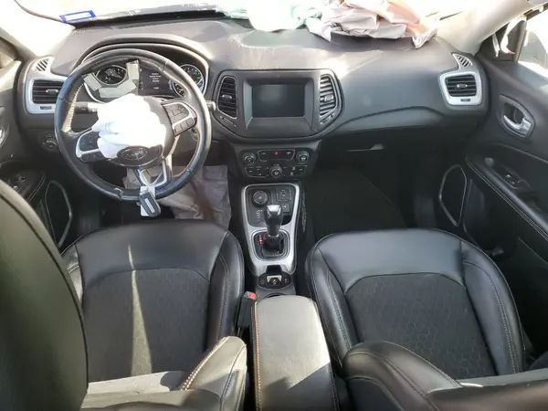 3C4NJDBB2JT328422 2018 JEEP COMPASS - Image 8