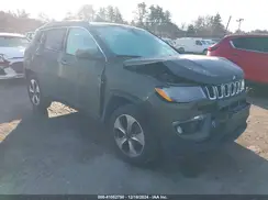 3C4NJDBB2JT334592 2018 JEEP COMPASS