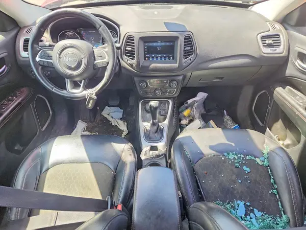 3C4NJDBB2JT349318 2018 JEEP COMPASS - Image 8