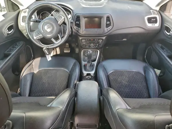 3C4NJDBB2JT349576 2018 JEEP COMPASS - Image 8