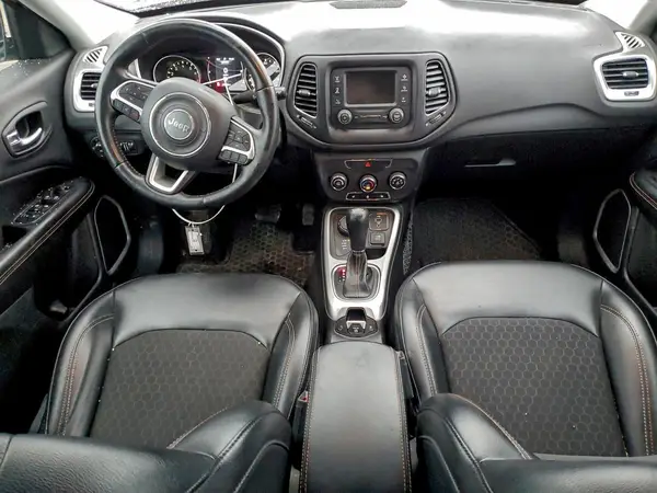 3C4NJDBB2JT354535 2018 JEEP COMPASS - Image 8