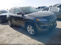 3C4NJDBB2JT361002 2018 JEEP COMPASS