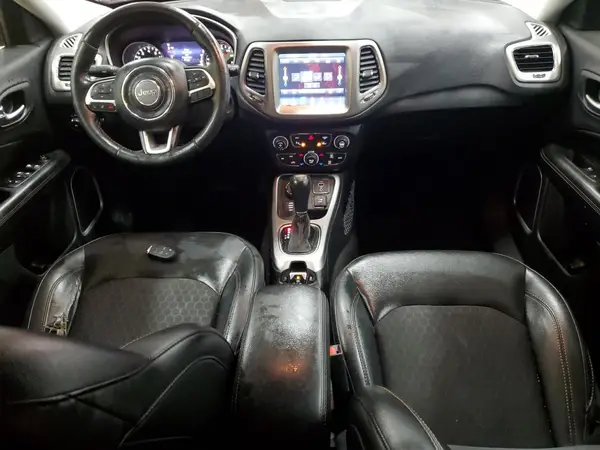 3C4NJDBB2JT372176 2018 JEEP COMPASS - Image 8