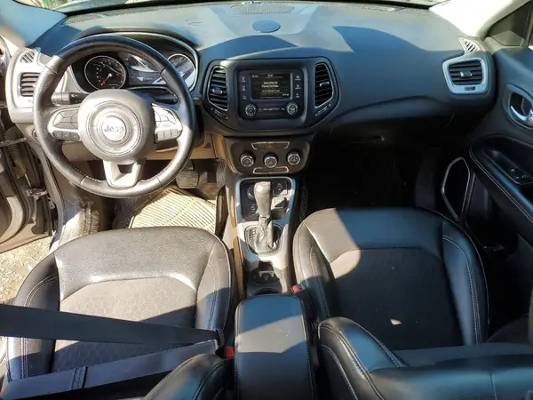 3C4NJDBB2JT373280 2018 JEEP COMPASS - Image 8