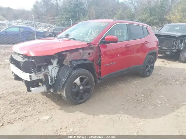 3C4NJDBB2JT393805 2018 JEEP COMPASS - Image 2