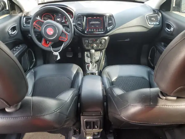 3C4NJDBB2JT394422 2018 JEEP COMPASS - Image 8