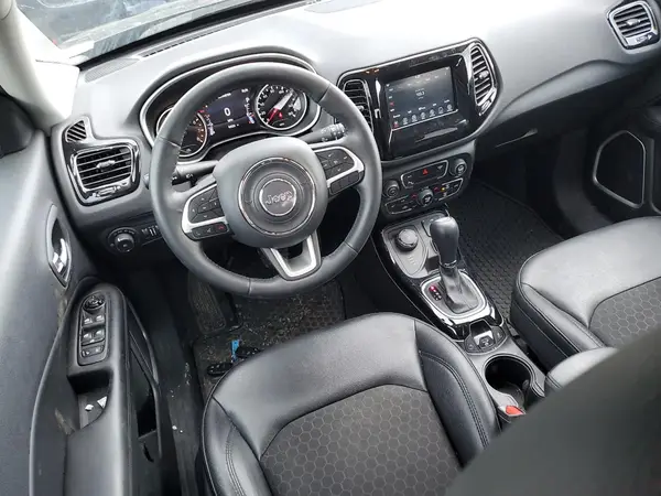 3C4NJDBB2JT395442 2018 JEEP COMPASS - Image 8