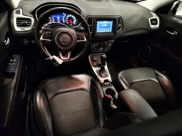 3C4NJDBB2JT397739 2018 JEEP COMPASS - Image 8