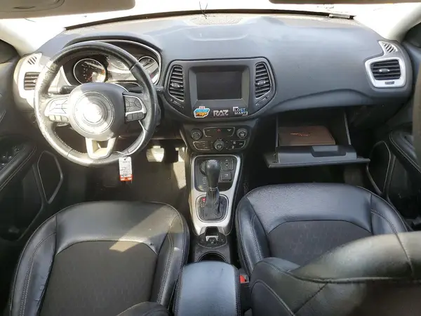 3C4NJDBB2JT398664 2018 JEEP COMPASS - Image 8