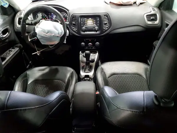 3C4NJDBB2JT400512 2018 JEEP COMPASS - Image 8