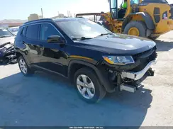 3C4NJDBB2JT418038 2018 JEEP COMPASS