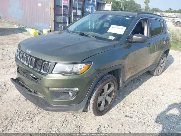 3C4NJDBB2JT418492 2018 JEEP COMPASS - Image 2