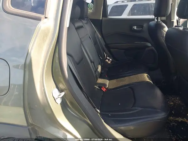 3C4NJDBB2JT418492 2018 JEEP COMPASS - Image 8