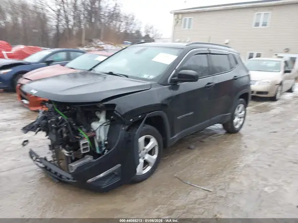 3C4NJDBB2JT434000 2018 JEEP COMPASS - Image 2