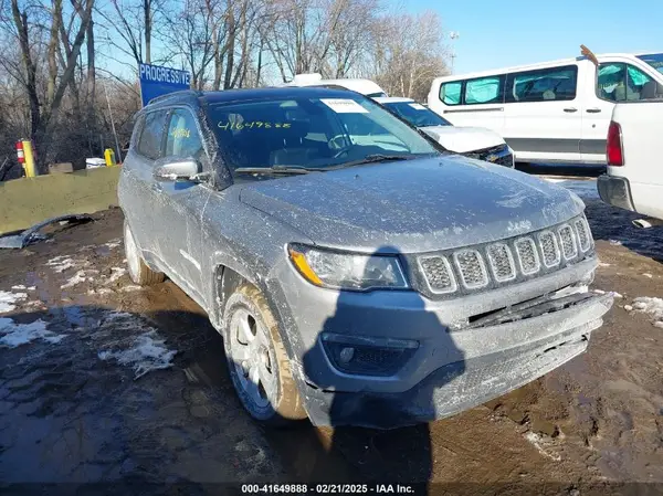 3C4NJDBB2JT434143 2018 JEEP COMPASS - Image 1