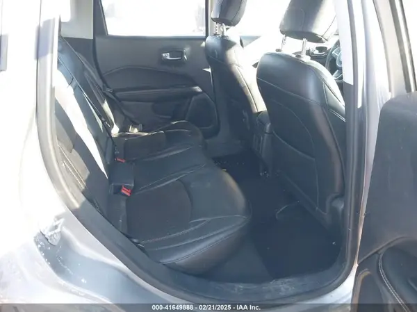 3C4NJDBB2JT434143 2018 JEEP COMPASS - Image 8