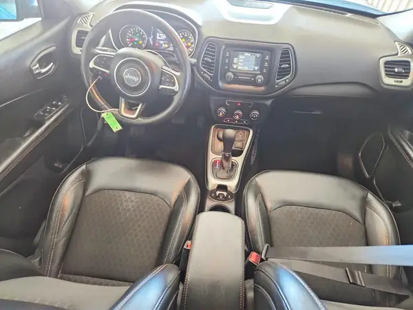 3C4NJDBB2JT434756 2018 JEEP COMPASS - Image 8