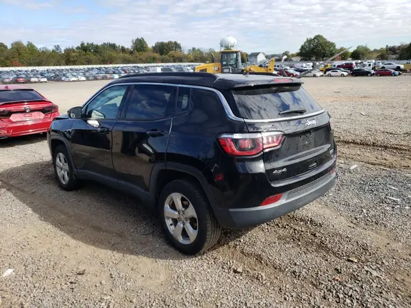 3C4NJDBB2JT454215 2018 JEEP COMPASS - Image 2