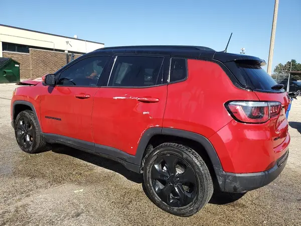 3C4NJDBB2JT479065 2018 JEEP COMPASS - Image 2