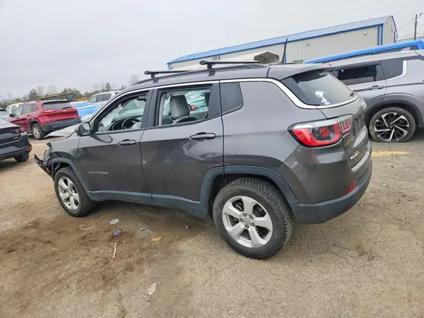 3C4NJDBB2JT480247 2018 JEEP COMPASS - Image 2