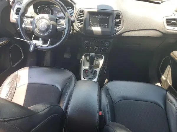 3C4NJDBB2JT481267 2018 JEEP COMPASS - Image 8