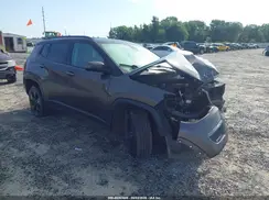 3C4NJDBB2JT483195 2018 JEEP COMPASS