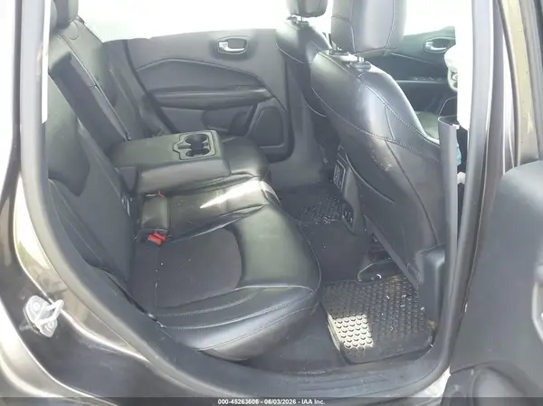3C4NJDBB2JT483195 2018 JEEP COMPASS - Image 8