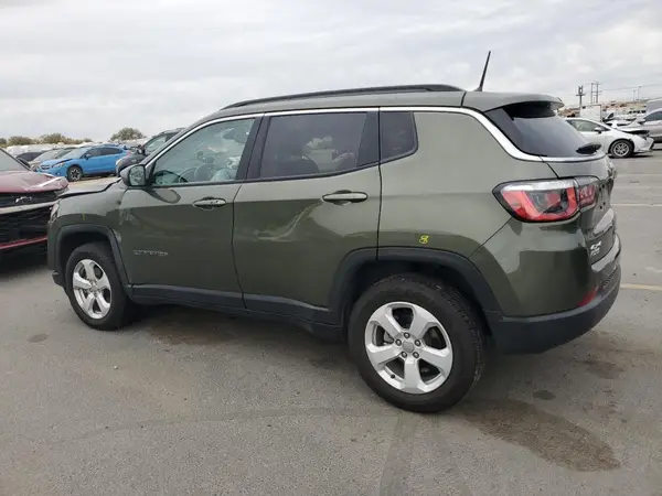 3C4NJDBB2JT483259 2018 JEEP COMPASS - Image 2