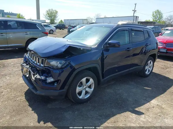 3C4NJDBB2JT483438 2018 JEEP COMPASS - Image 2