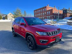 3C4NJDBB2JT483830 2018 JEEP COMPASS