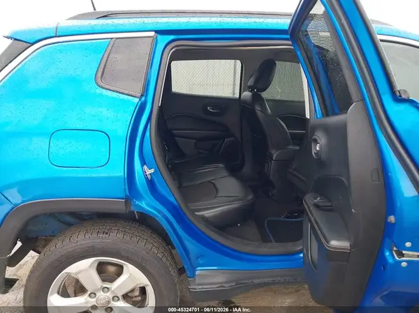 3C4NJDBB2JT484430 2018 JEEP COMPASS - Image 8