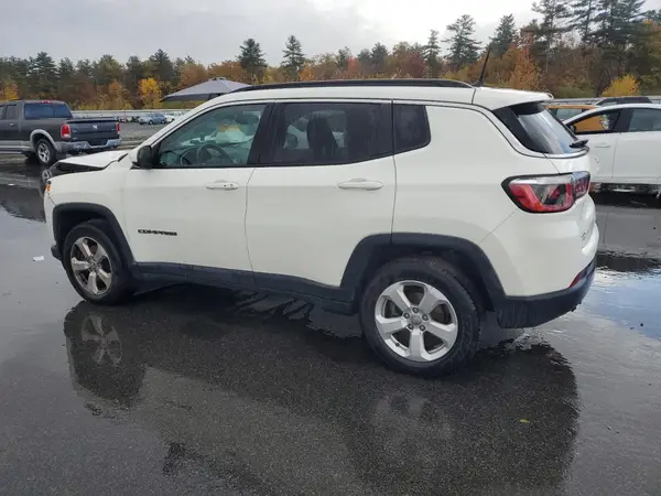 3C4NJDBB2JT485481 2018 JEEP COMPASS - Image 2