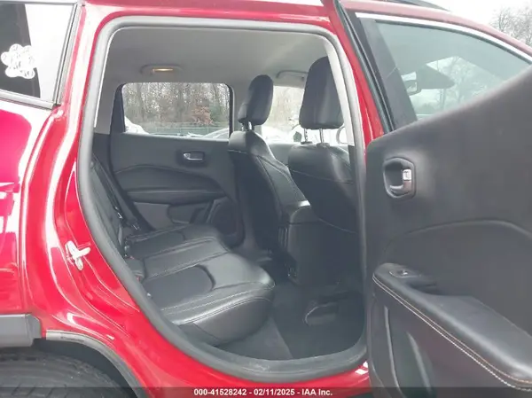 3C4NJDBB2JT485559 2018 JEEP COMPASS - Image 8